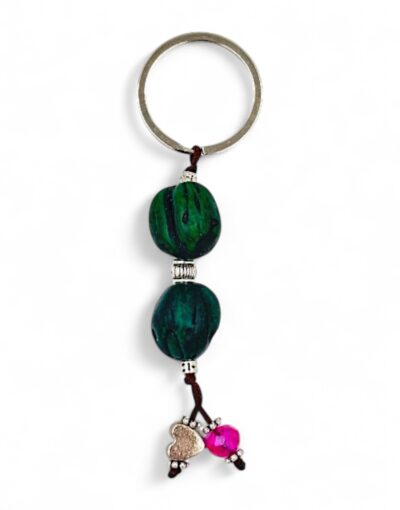 χειροποίητο μπρελόκ με αρωματικές χάντρες μοσχοκάρυδο πράσινο handmade nutmeg bead aromatic keychain