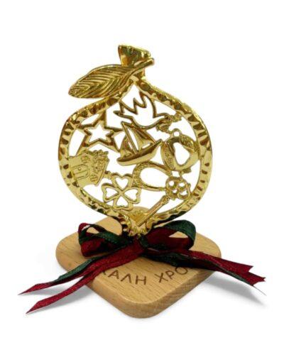 γούρι καλή χρονιά ρόδι χρυσό σε ξύλινη βάση charm